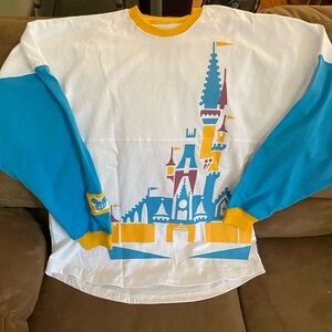 Walt Disney World Vault Collection Spirit Jersey Size Med. NWT Disney Parks